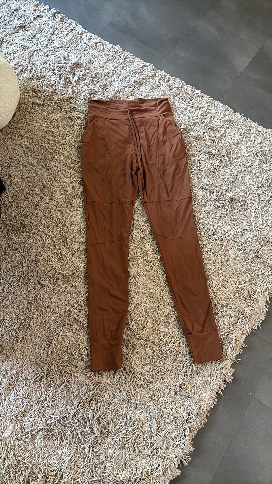 G-Maxx travelstof broek cognac – maat XS, Bruin, ., Ophalen of Verzenden, Zo goed als nieuw