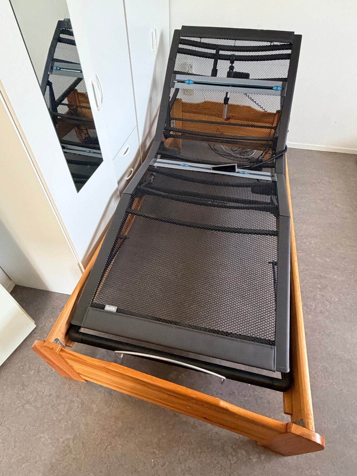 Auping elektrisch verstelbare spiraalbodem, Huis en Inrichting, Ophalen, 90 cm, Eenpersoons, Zwart