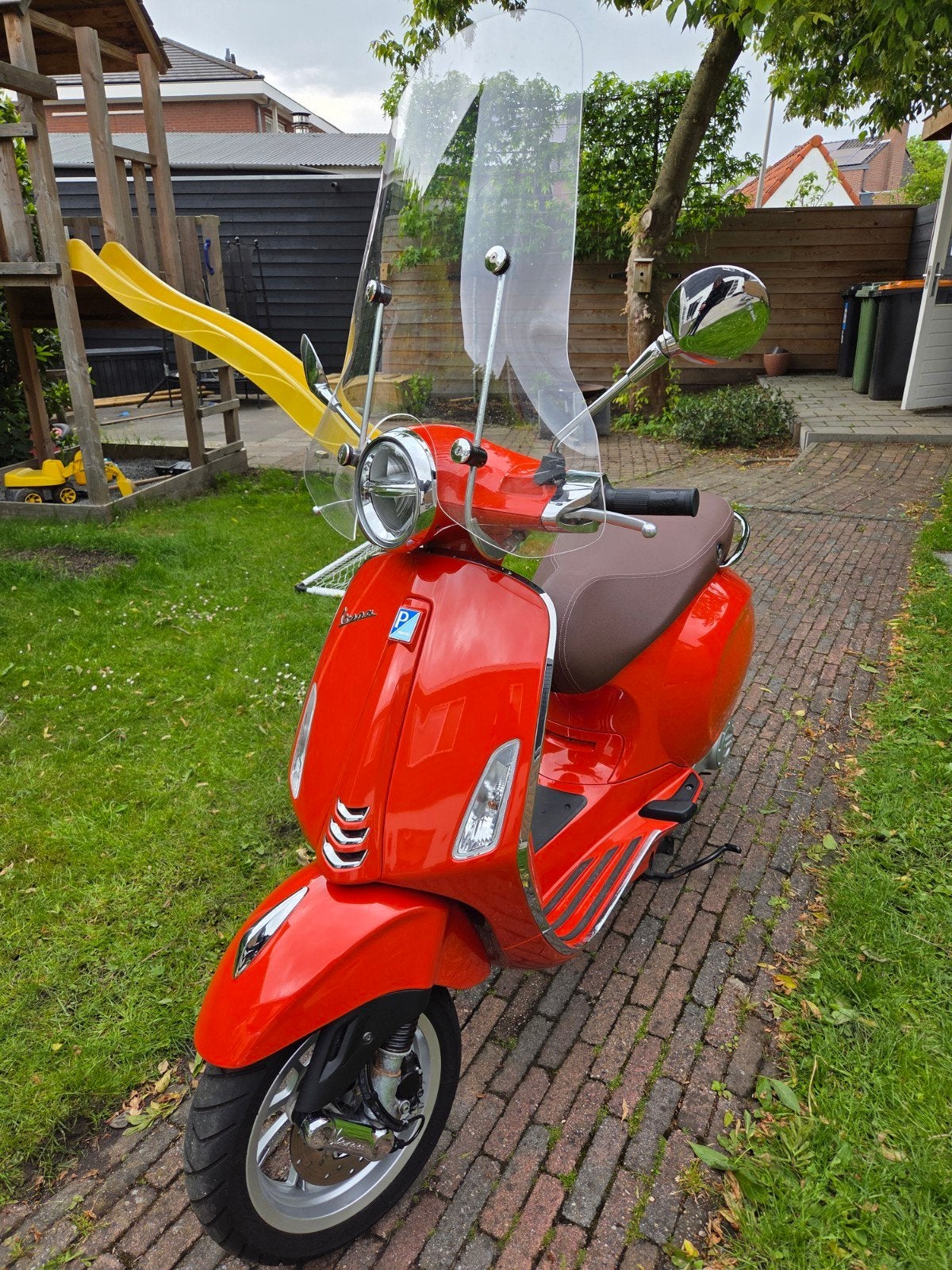 Vespa Primavera 50 - Zo goed als nieuw, 3450 km, Fietsen en Brommers, Scooters | Vespa, Ophalen, Overige modellen, Zo goed als nieuw
