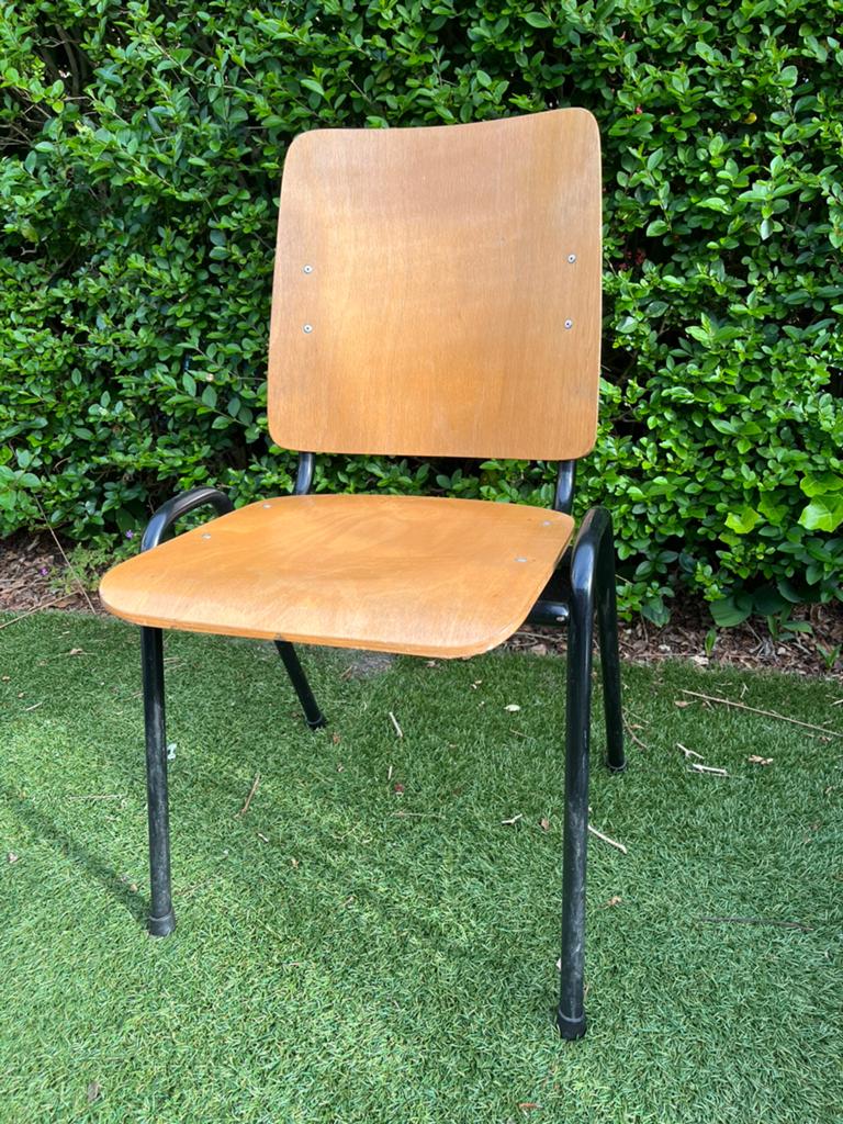 Eetkamer Stoelen stapelbaar, Ophalen of Verzenden, Zo goed als nieuw, Vijf, Zes of meer stoelen