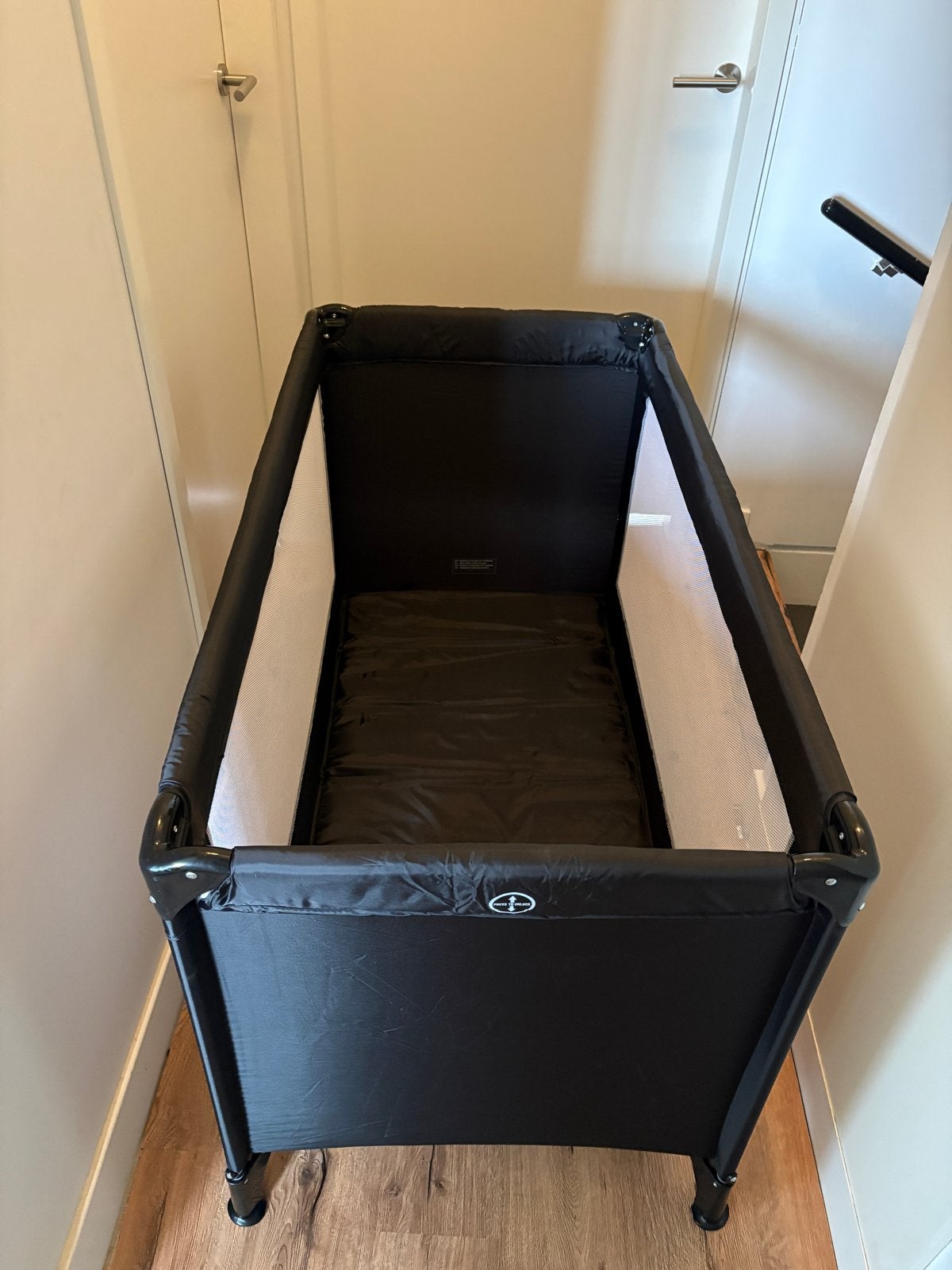 NIEUW Mamaloes Campingbedje met extra matras & klamboe, Ophalen, Nieuw, Reisbedje