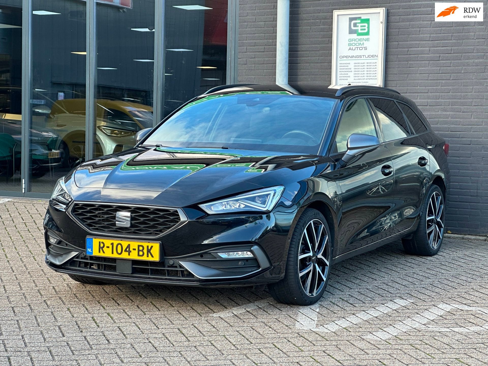 Seat Leon Sportstourer 1.4 TSI eHybrid PHEV FR Business Inte, Auto's, Dealer onderhouden, Stof, Gebruikt, Euro 6