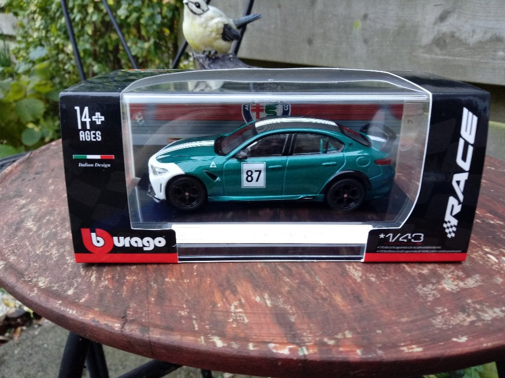 Alfa Romeo Giulia GTAm 1/43 Bburago, Ophalen, Nieuw, Auto, Overige merken