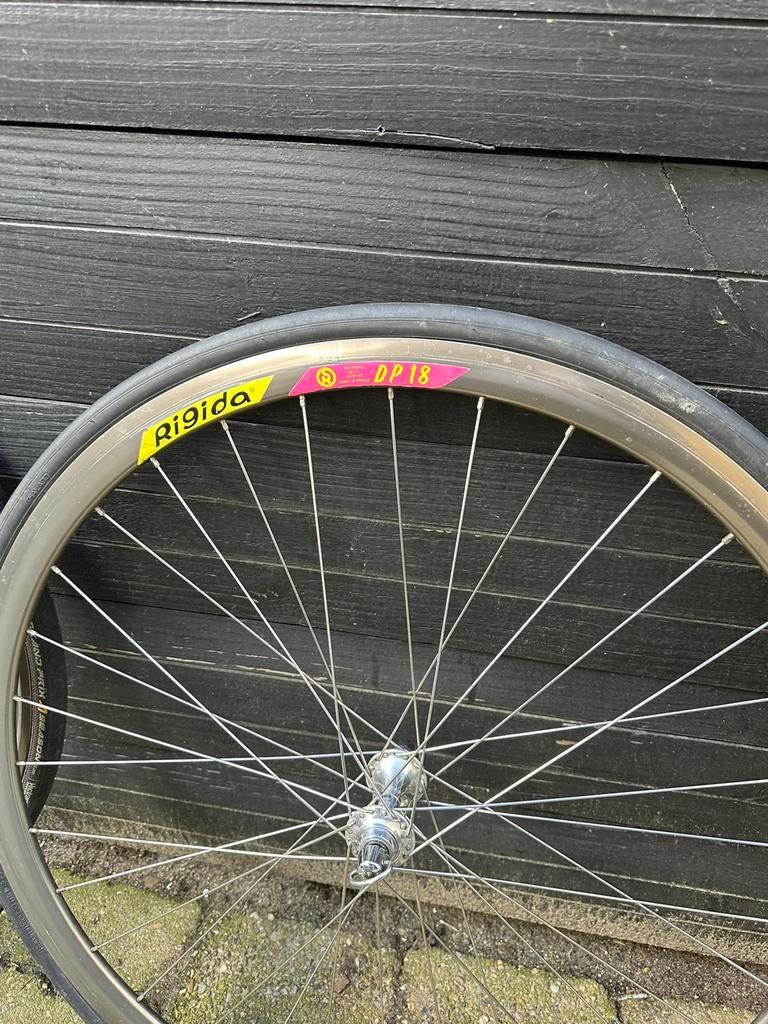 Campagnolo c record  met rigida velgen, Ophalen, Zo goed als nieuw, Wiel
