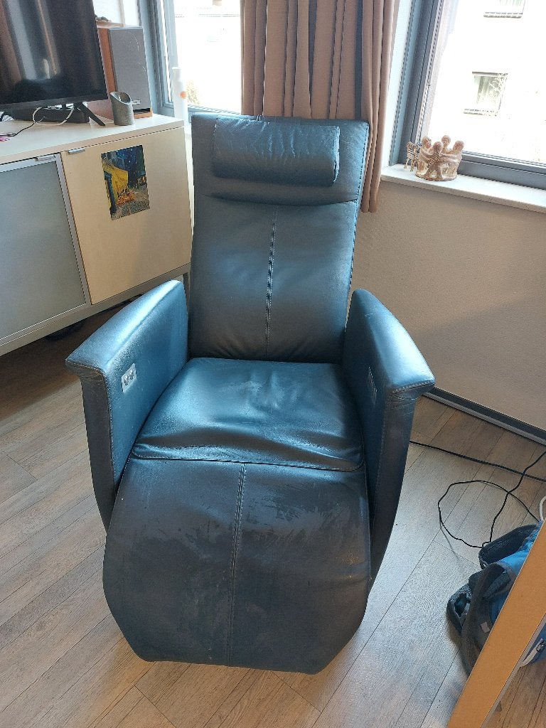 Nog te koop senioren relaxstoel elektrisch verstelbaar, Ophalen, Gebruikt, 50 tot 75 cm, Leer