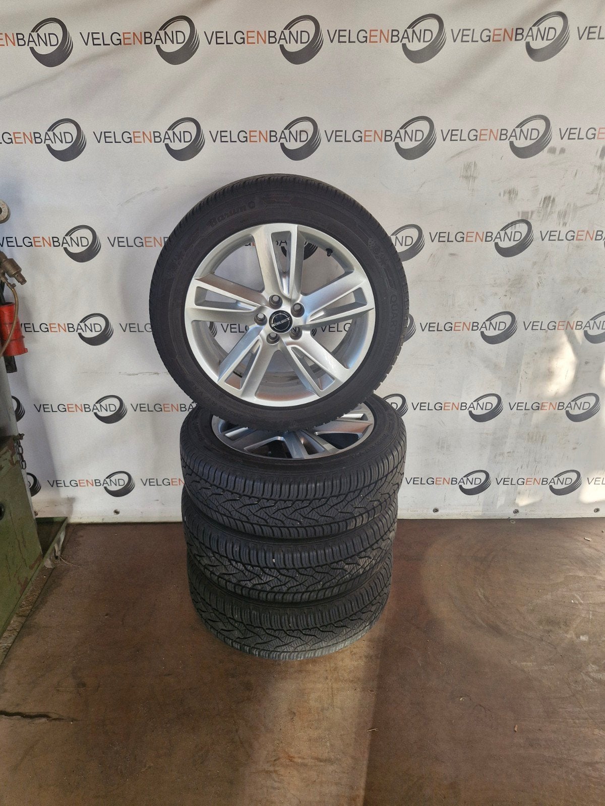 Winterset Seat Arona KJ7 5x100 205 55 17 57,1 winterbanden, Gebruikt, ., Banden en Velgen, 17 inch