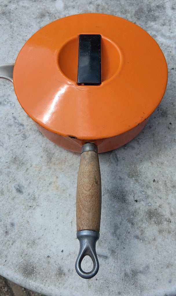 COUSANCES LE CREUSET sauspan 20 cm Raymond Loewy (LL9), Gebruikt, Gietijzer, Met deksel, Le Creuset