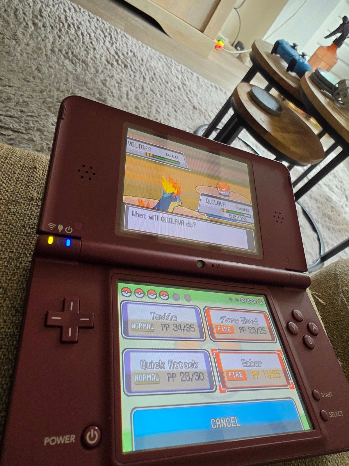 Nintendo DSI XL, Spelcomputers en Games, Spelcomputers | Nintendo DS, Ophalen of Verzenden, Zo goed als nieuw, Rood, Dsi XL