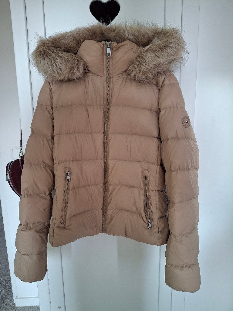 Tommy Hilfiger dames jas met afneembare bontkraag - Maat M, Maat 38/40 (M), Beige, Ophalen of Verzenden, Zo goed als nieuw