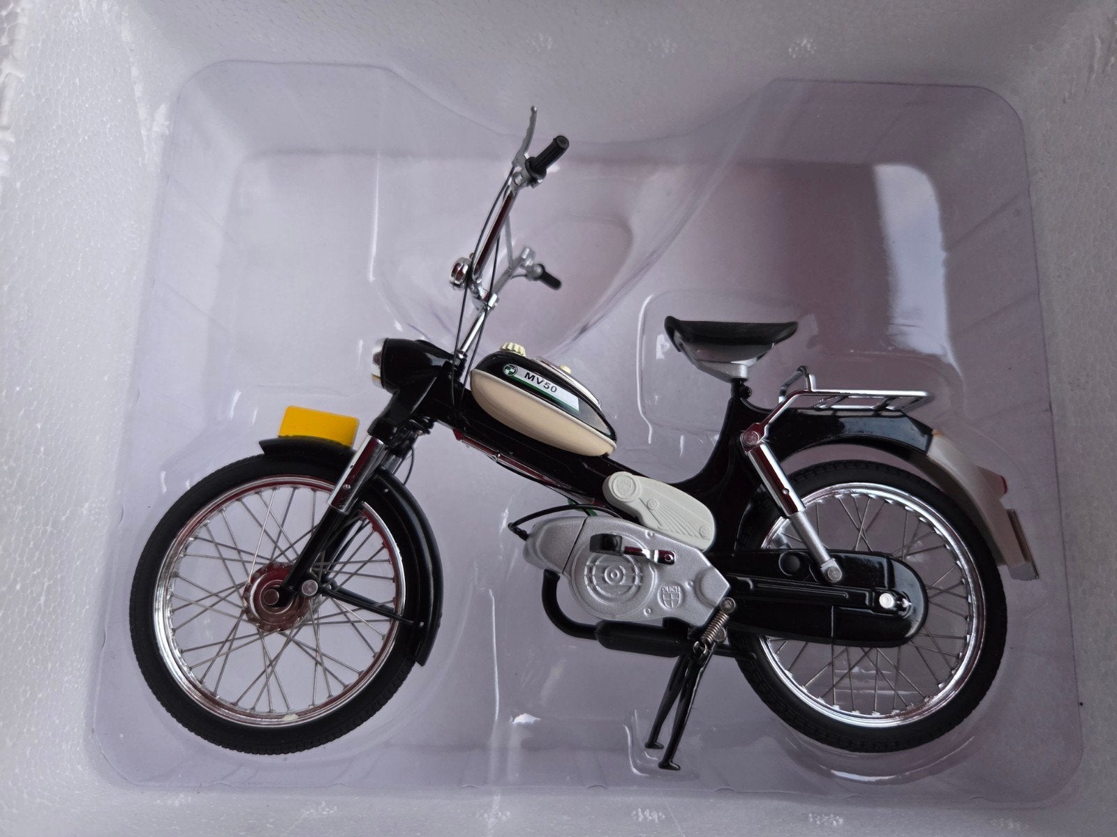 puch mv 50 model brommer 1:10 wsi, Ophalen of Verzenden, Zo goed als nieuw, 1:9 t/m 1:12, Motor