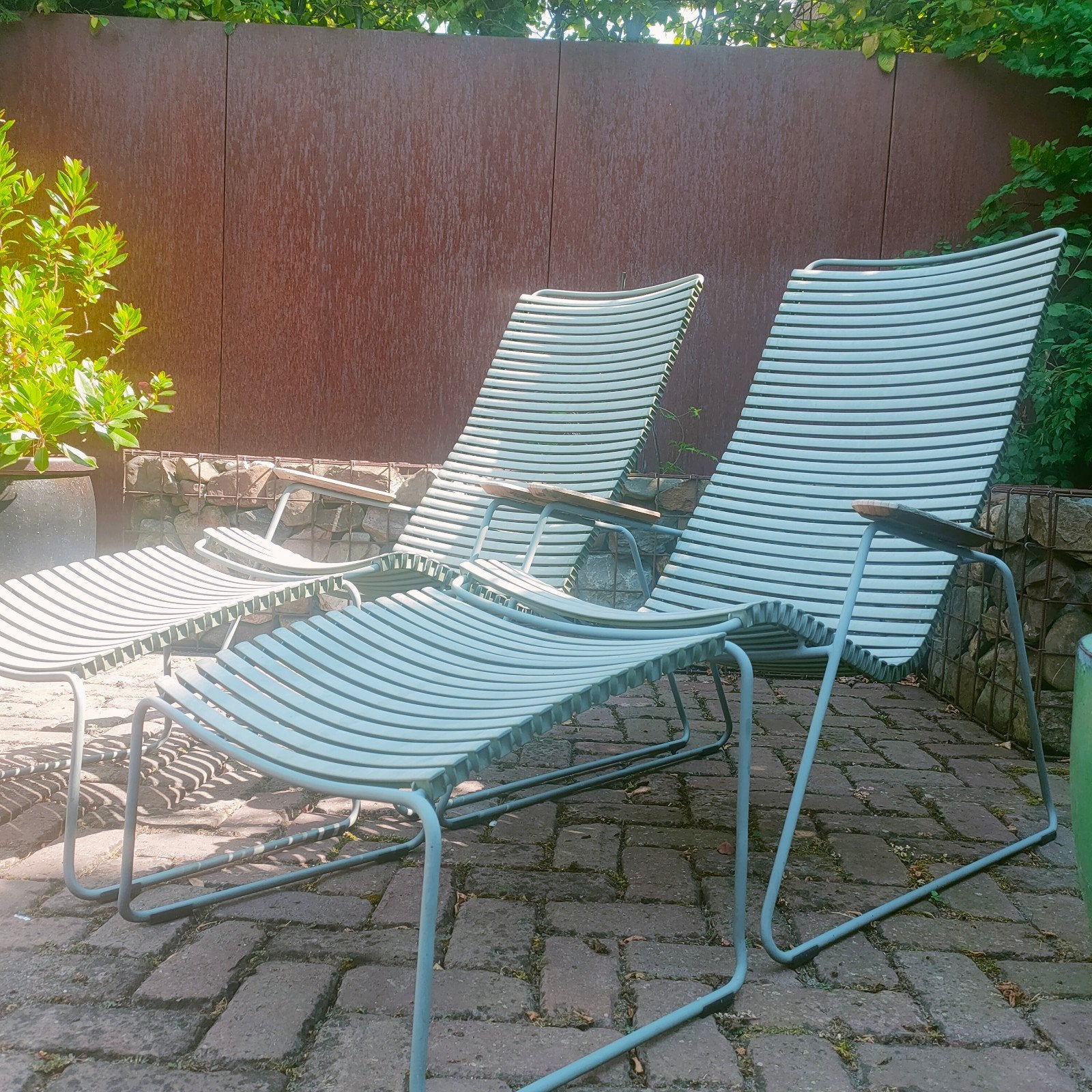 Houe tuinstoelen met voetenbank - 2 stuks, Ophalen, Gebruikt, Metaal