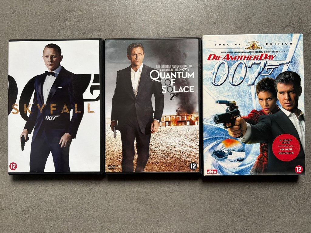 James Bond 007 3x Dvd Skyfall, Quantum & Die Another Day, Cd's en Dvd's, Vanaf 12 jaar, Ophalen of Verzenden, Zo goed als nieuw
