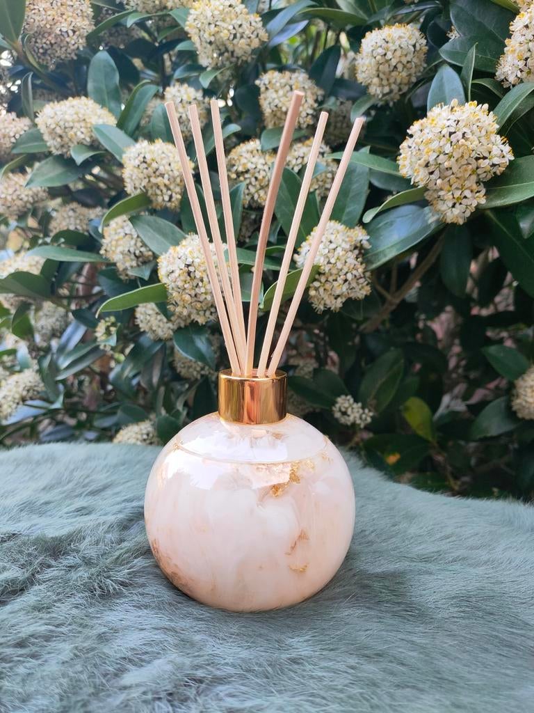 Nieuw! Luxe Geurdiffuser met Marmerlook en Gouden Details, Ophalen of Verzenden, Zo goed als nieuw, Modern, Beige
