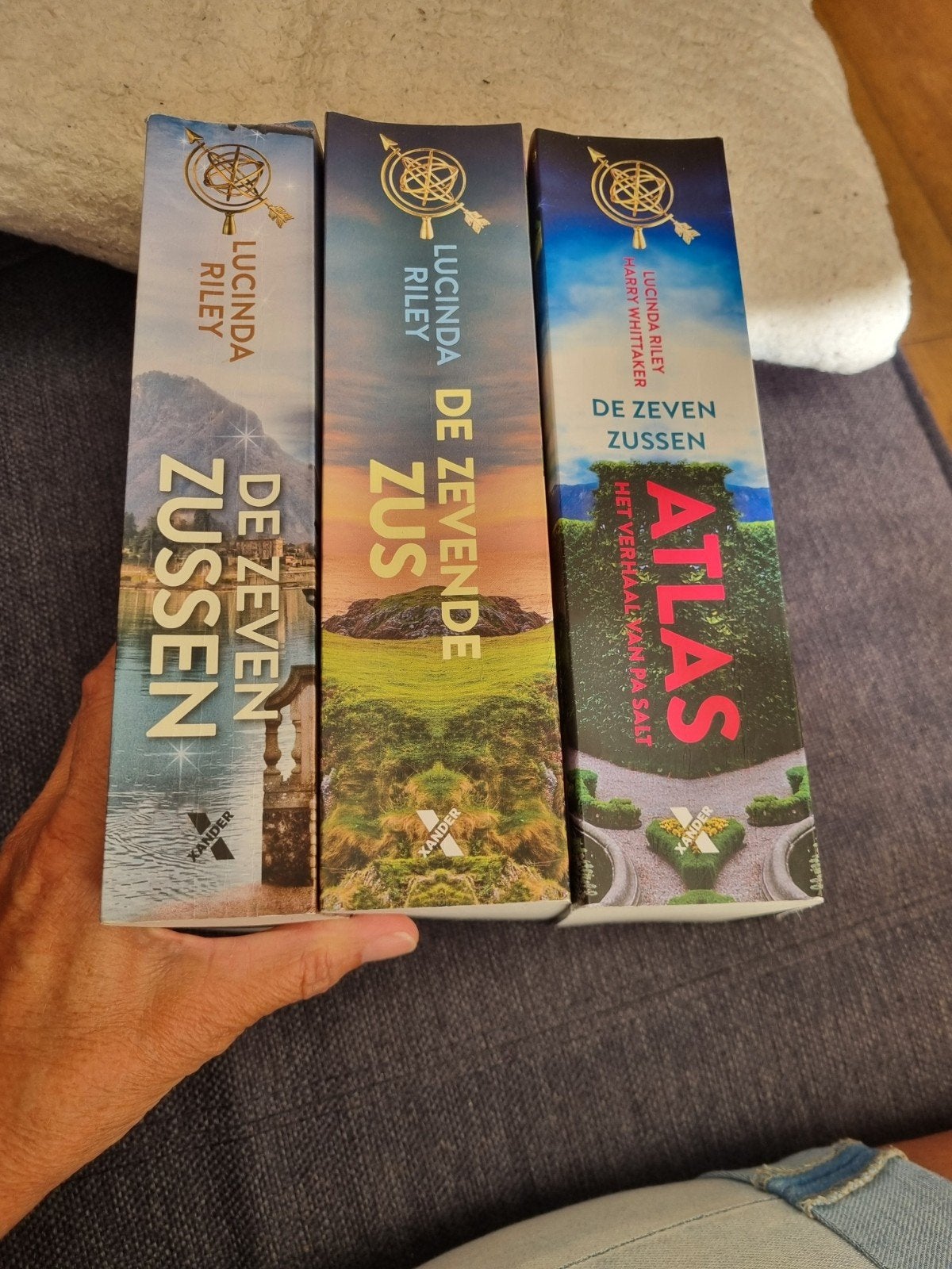 De Zeven Zussen: Deel 1, 7 en 8 van Lucinda Riley, Boeken, Romans, Ophalen of Verzenden, Zo goed als nieuw, Lucinda Riley