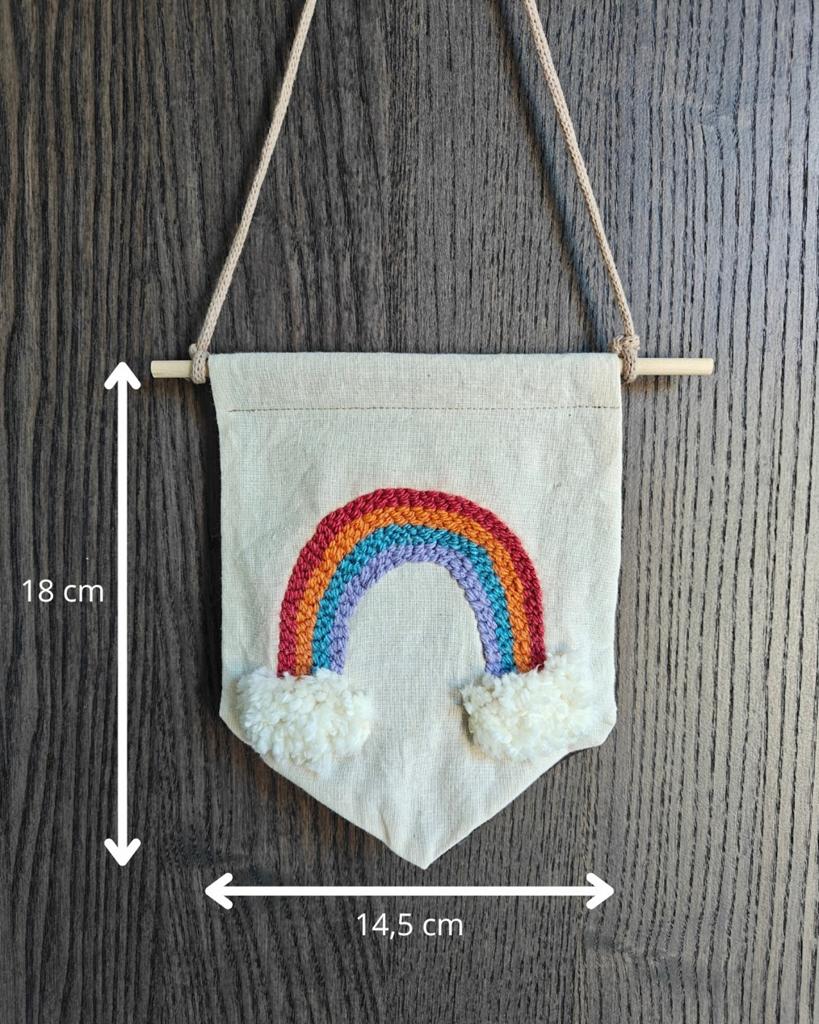 Wandhanger Regenboog met Wolken - Handgemaakt, Meerkleurig, Overige stijlen, Ophalen of Verzenden, Zo goed als nieuw