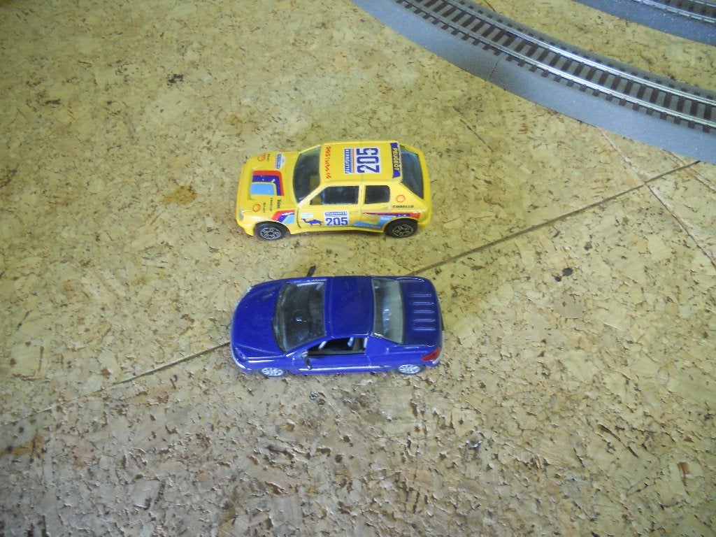 Peugeot 205 en 206, Ophalen of Verzenden, Zo goed als nieuw, Auto, Solido