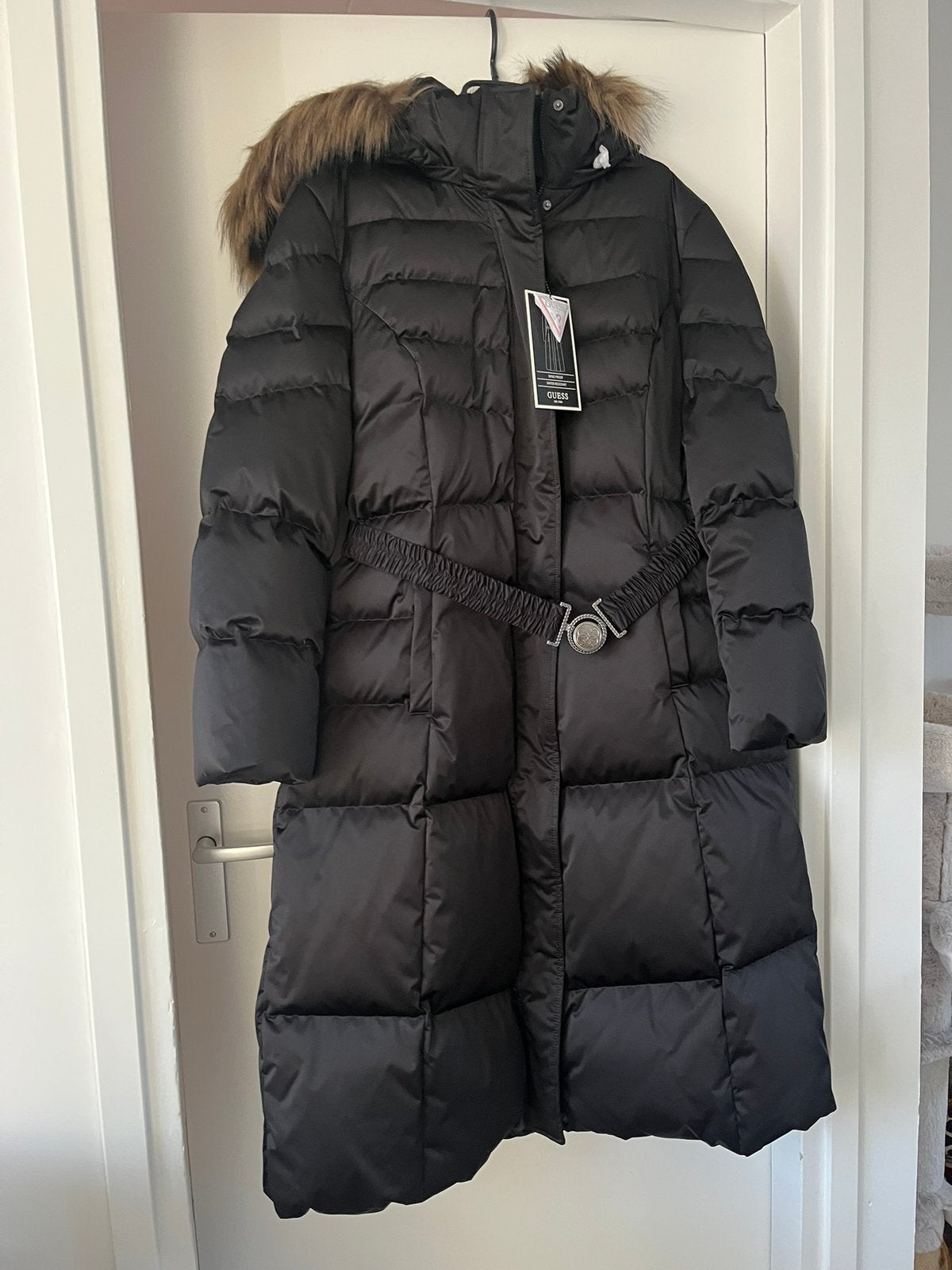 Mooie winterjas van Guess - NIEUW, Verzenden, Nieuw, Maat 42/44 (L), Zwart