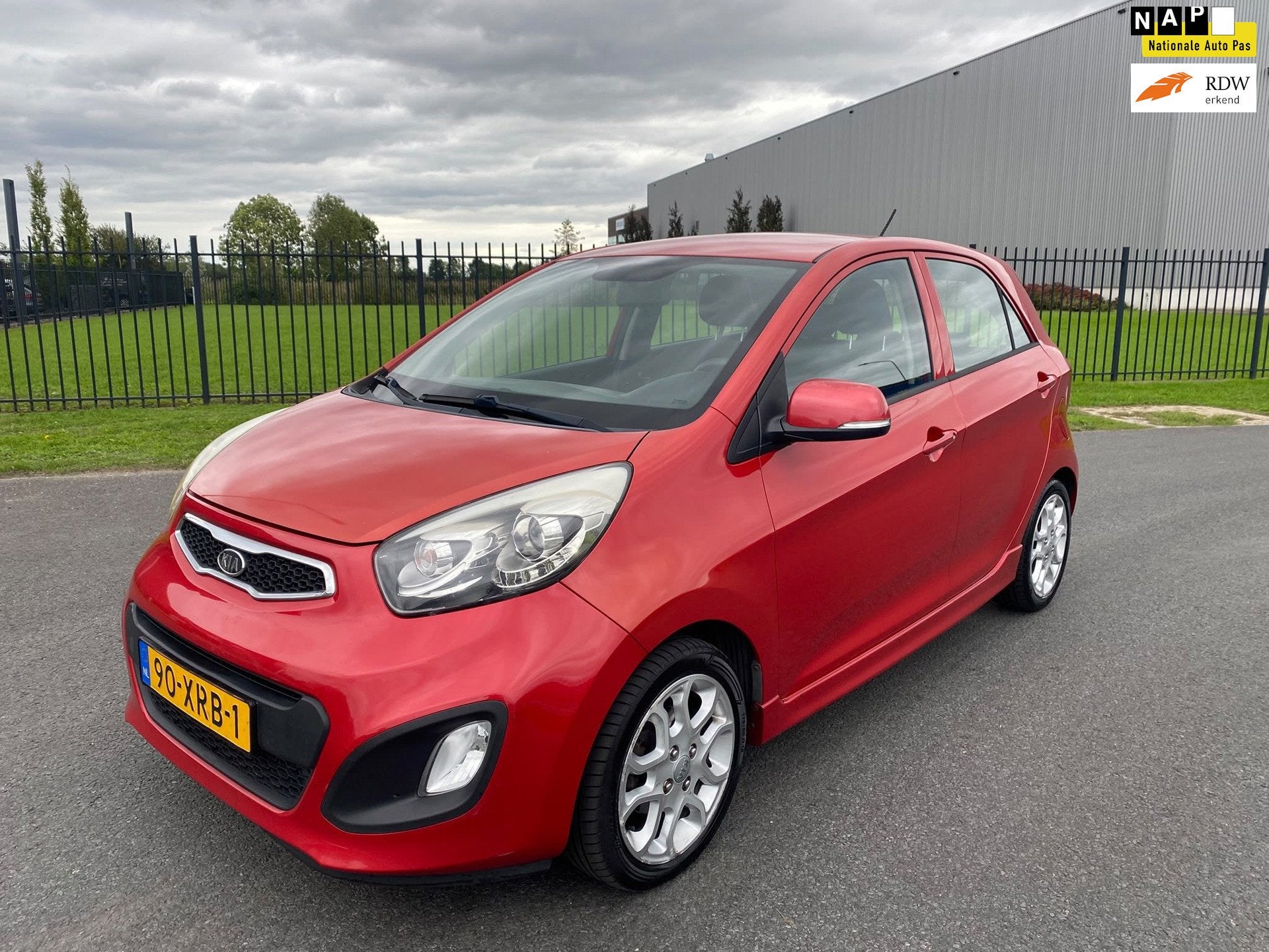 Kia Picanto 1.0 CVVT Comfort Pack|Airco|Apk 3/2027|Bj 2012|5, Voorwielaandrijving, Gebruikt, Zwart, 400 kg