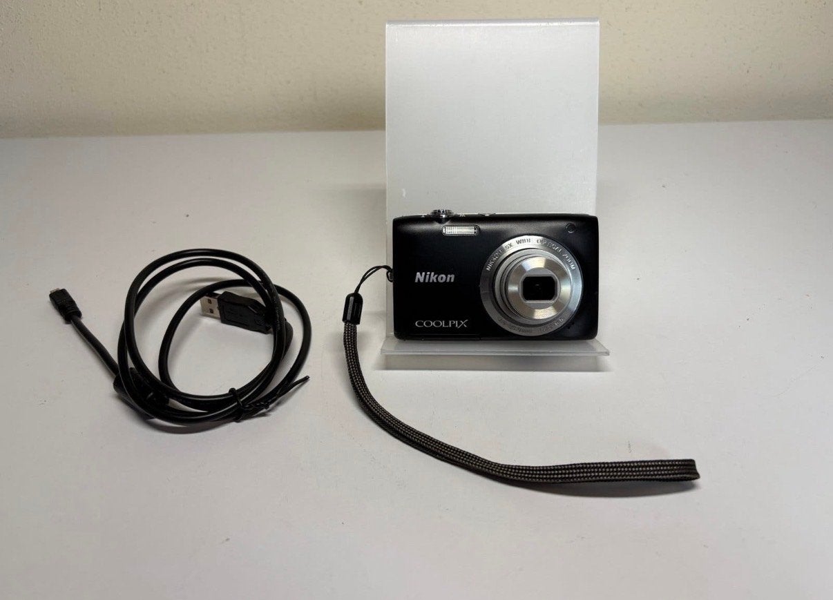 Nikon Coolpix S2800 Compactcamera - Zwart, Ingebouwde flitser, Gebruikt, USB-kabel, Ophalen of Verzenden