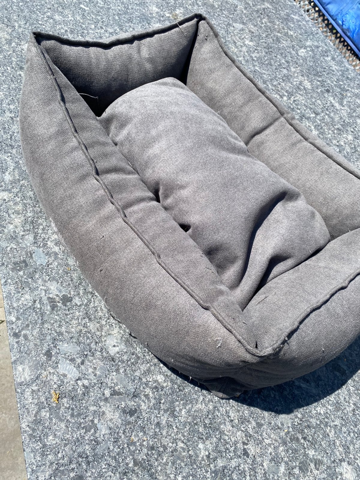 Hondenmand Wooff ca.  60 x 40 cm - gratis af te halen, Dieren en Toebehoren, Ophalen, Gebruikt, Katoen