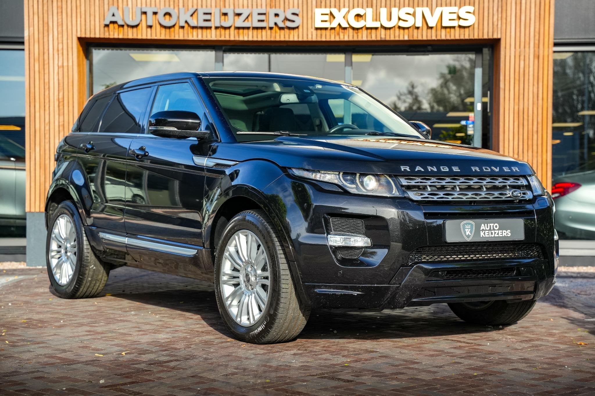 Land Rover Range Rover Evoque 2.0 Si 4WD Dynamic Panoramadak, Automaat, Gebruikt, 4 cilinders, Zwart