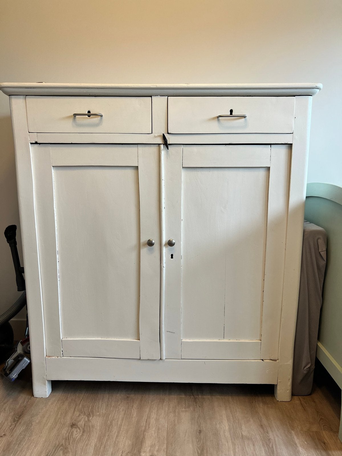 Teab Oude grenen linnenkast / dressoir - Crème wit, Ophalen, Gebruikt, 25 tot 50 cm, 100 tot 150 cm