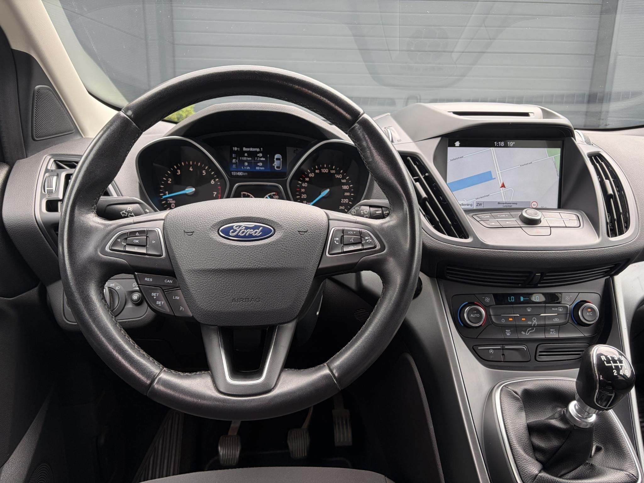 Ford Kuga 1.5 EcoBoost Trend Ultimate ✓Dealer Onderhouden, Dealer onderhouden, Stof, 4 cilinders, Origineel Nederlands