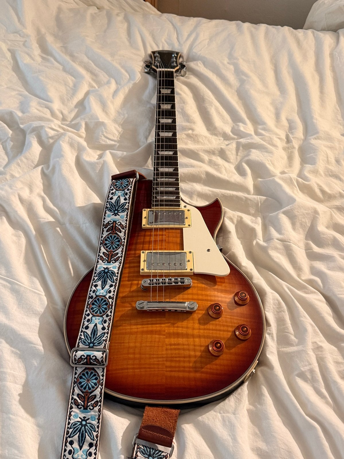 Elektrische gitaar met tas - Zo goed als nieuw, Ophalen, Zo goed als nieuw, Solid body, Overige merken
