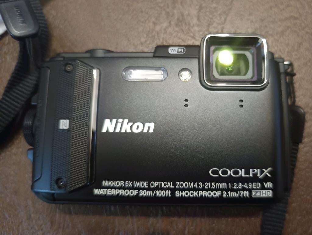 Nikon Coolpix AW130 - Waterproof & Schokbestendig, Ophalen of Verzenden