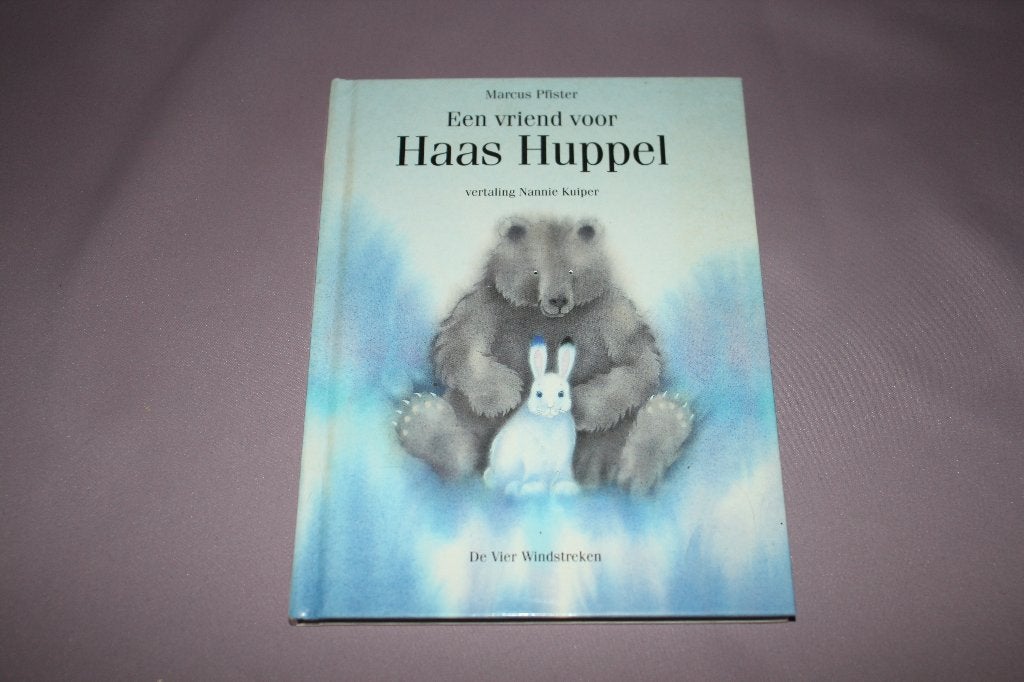 Een vriend voor Haas huppel - boek - Marcus pfister, Boeken, Ophalen of Verzenden, Gelezen, Fictie algemeen