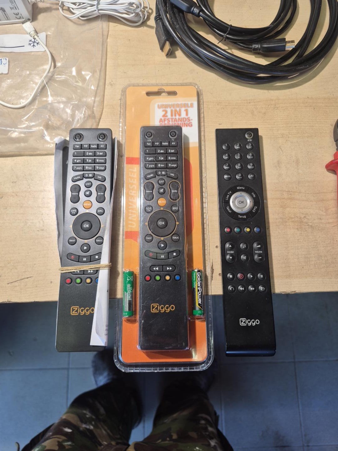 3x afstandsbediening voor Ziggo., Ophalen of Verzenden, Zo goed als nieuw, Universeel, Mediaspeler