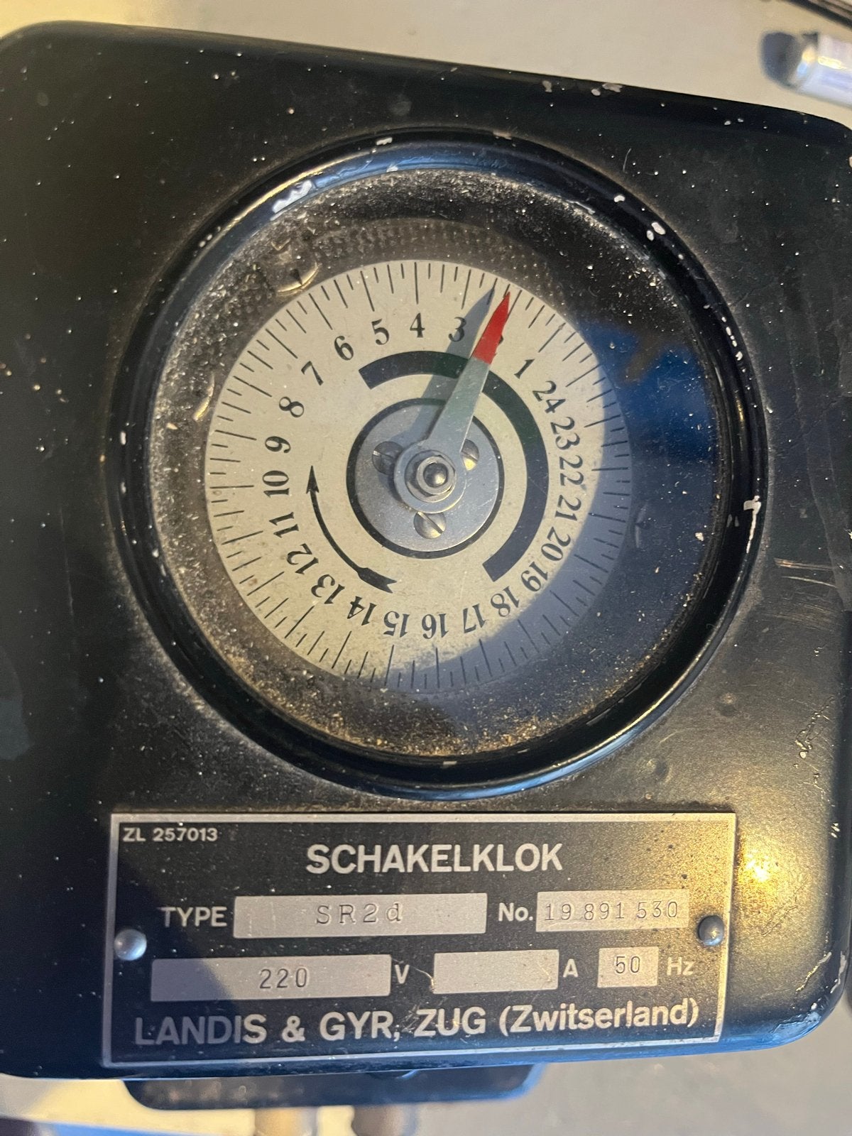 Functionerende Landis & Gyr Schakelklok SR2d - Zwitserland, Ophalen of Verzenden