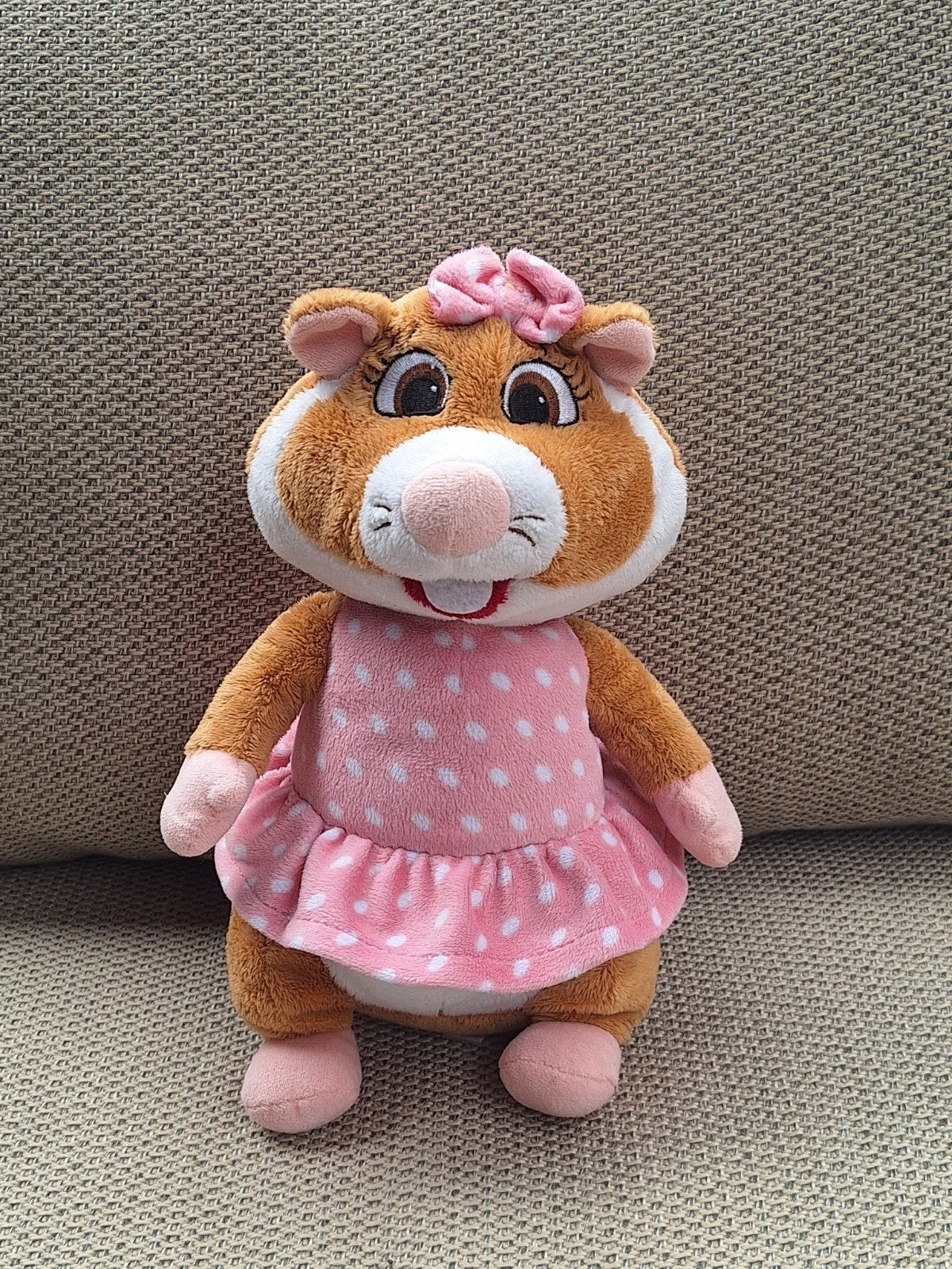 Schattige hamster knuffel met roze jurkje, Kinderen en Baby's, Speelgoed | Knuffels en Pluche, Hamster, Ophalen of Verzenden, Zo goed als nieuw