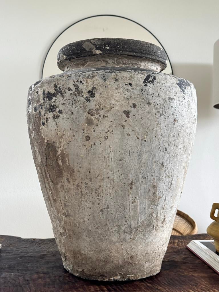 Grote oude stenen kruik - 65 cm hoog, Huis en Inrichting, Woonaccessoires | Vazen, Steen, Overige kleuren, 50 tot 75 cm, Ophalen of Verzenden