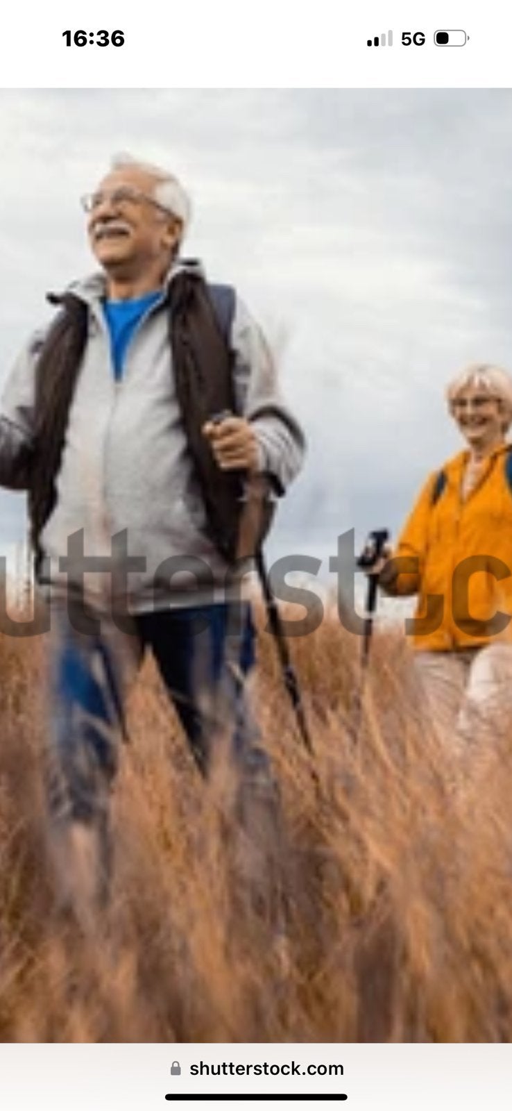 Alleenstaande man, eind 70, zoekt vrouw om samen te wandelen