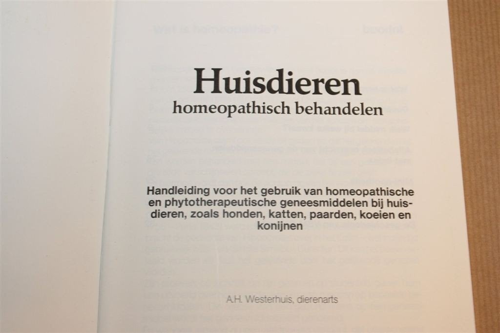 Huisdieren VSM — Homeopathisch Behandelen & Handleiding, Ophalen of Verzenden, Gelezen, Vissen