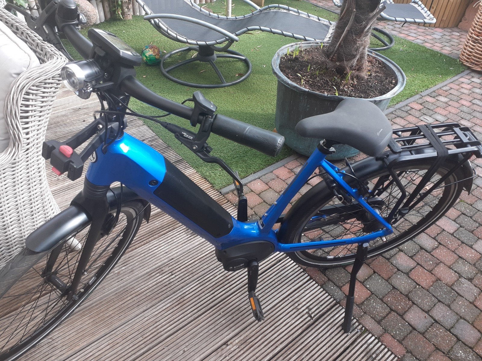 Gazelle ultimate bosch e-bike, Ophalen, Zo goed als nieuw, 47 tot 51 cm, 50 km per accu of meer