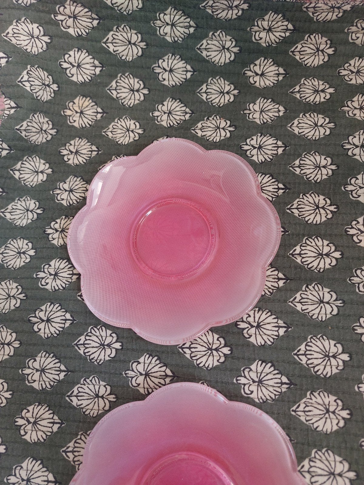 Set van 6 vintage roze bloemvormige schoteltjes, Antiek en Kunst, Ophalen of Verzenden
