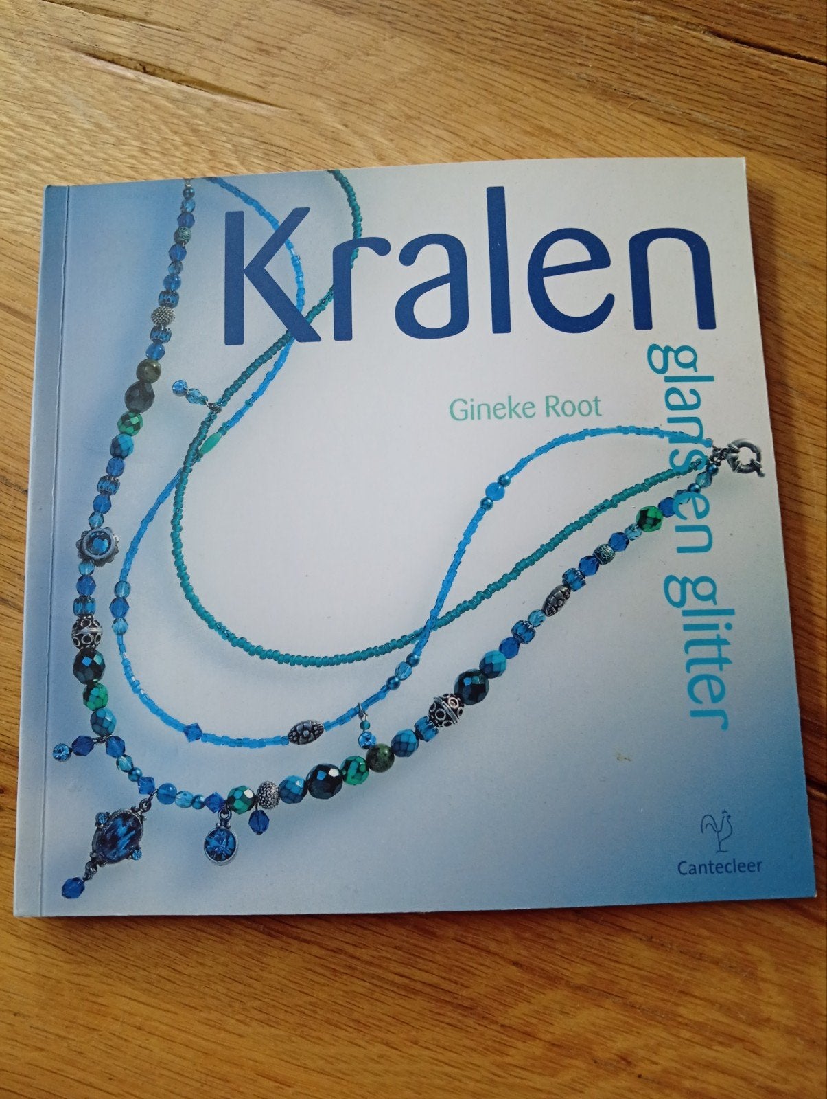Kralen, glans en glitter - Sieraden maken boek, Boeken, Gineke Root, Zo goed als nieuw, Sieraden maken, Ophalen of Verzenden