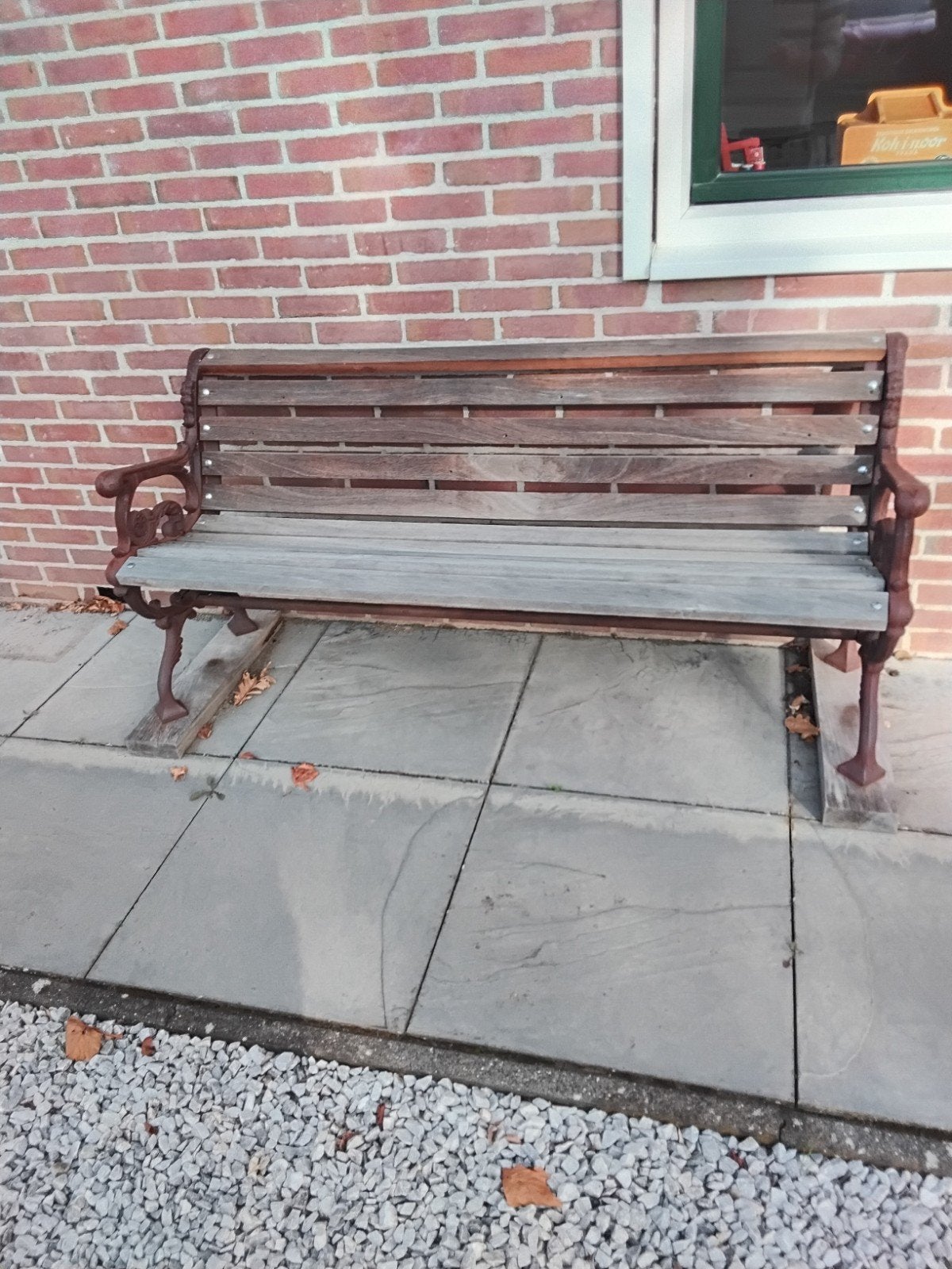 Tuinbank met gietijzeren frame en houten latten, Ophalen, Gebruikt, Hout