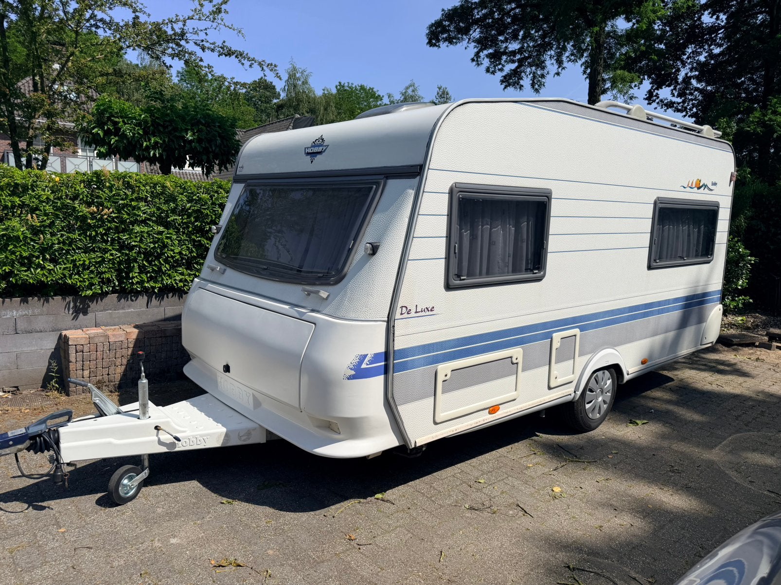 Hobby 440 SF De Luxe, Caravans en Kamperen, Caravans, Vast bed, Treinzit, 750 - 1000 kg, Particulier