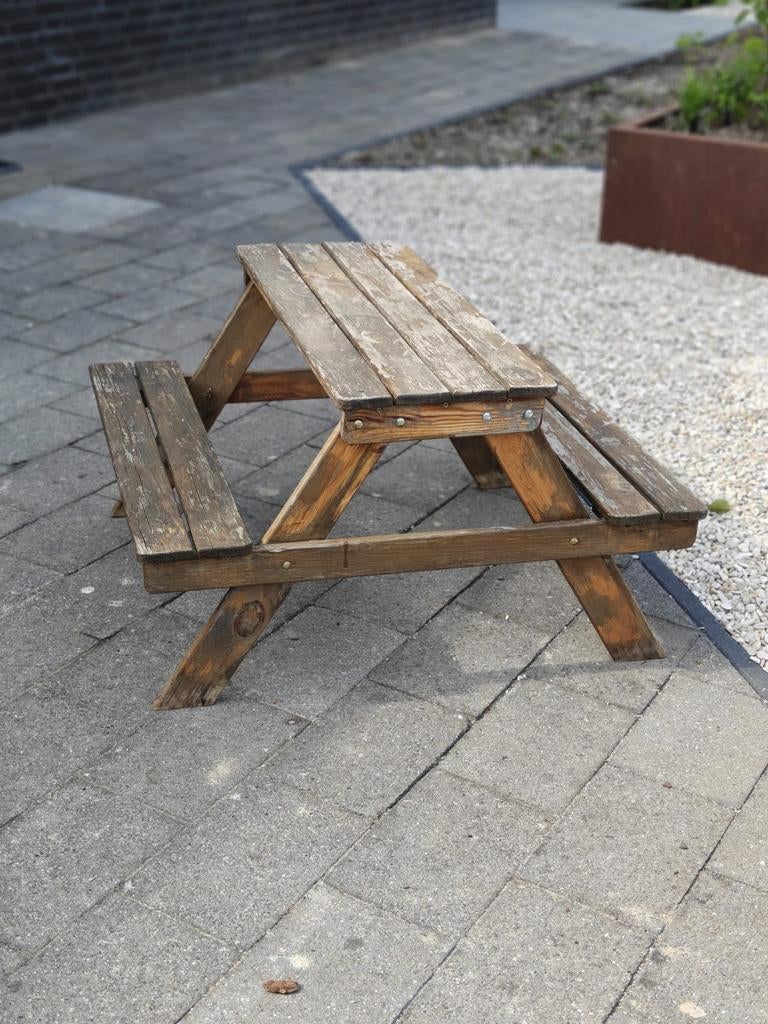 Gratis af te halen: Kinderpicknicktafel, Tuin en Terras, Picknicktafels, Gebruikt, Rechthoekig, Hout, Ophalen
