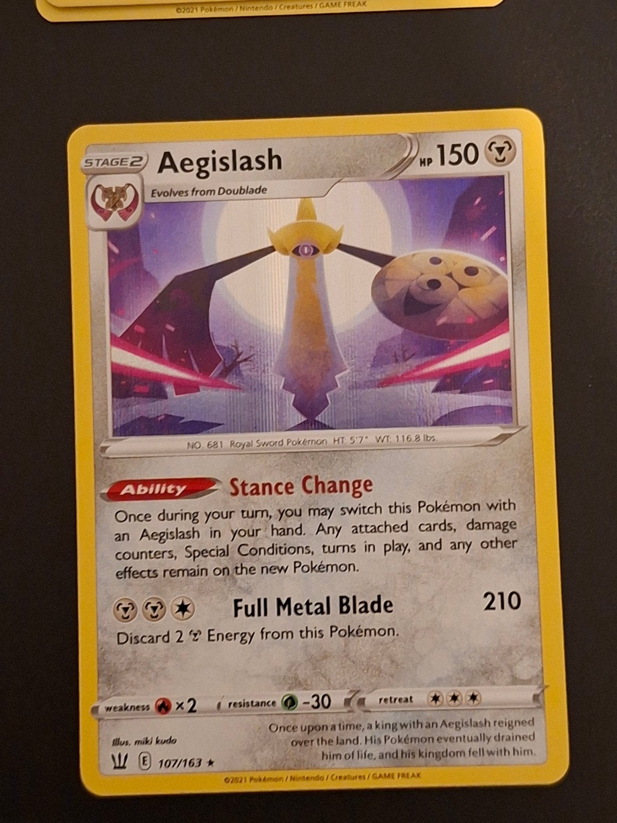 Aegislash Holo Battle Style Pokémon Kaart 107/163, Ophalen of Verzenden