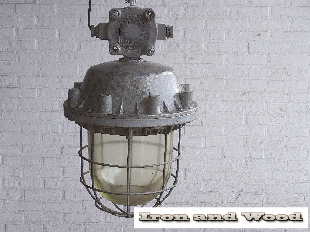 Grote stoere oude plafondlamp - bully - kooilamp D30 H60, Zilver, Gebruikt, Ophalen of Verzenden, Plafondlamp