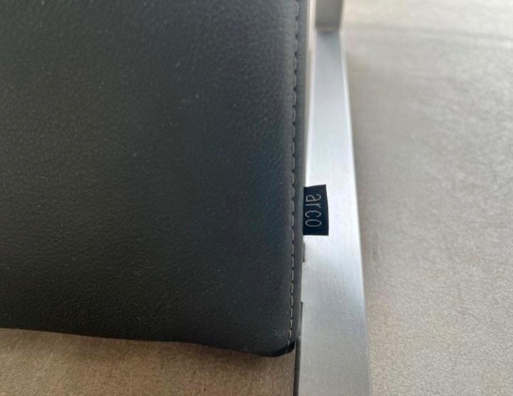 2x Arco Spine fauteuils Grijs leer mooie staat, Ophalen, Zo goed als nieuw, 50 tot 75 cm, Leer