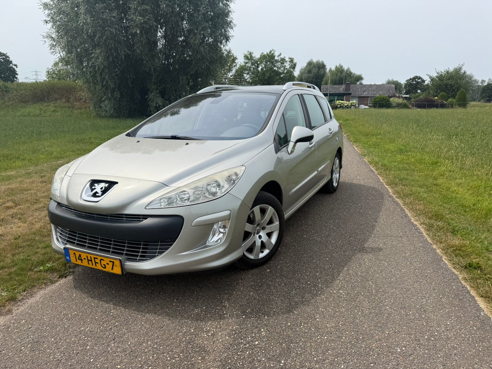 Peugeot 308sw  1.6 THP 110KW SW 2008 Grijs trekhaak nw apk, 4 cilinders, Origineel Nederlands, Handgeschakeld, 149 pk