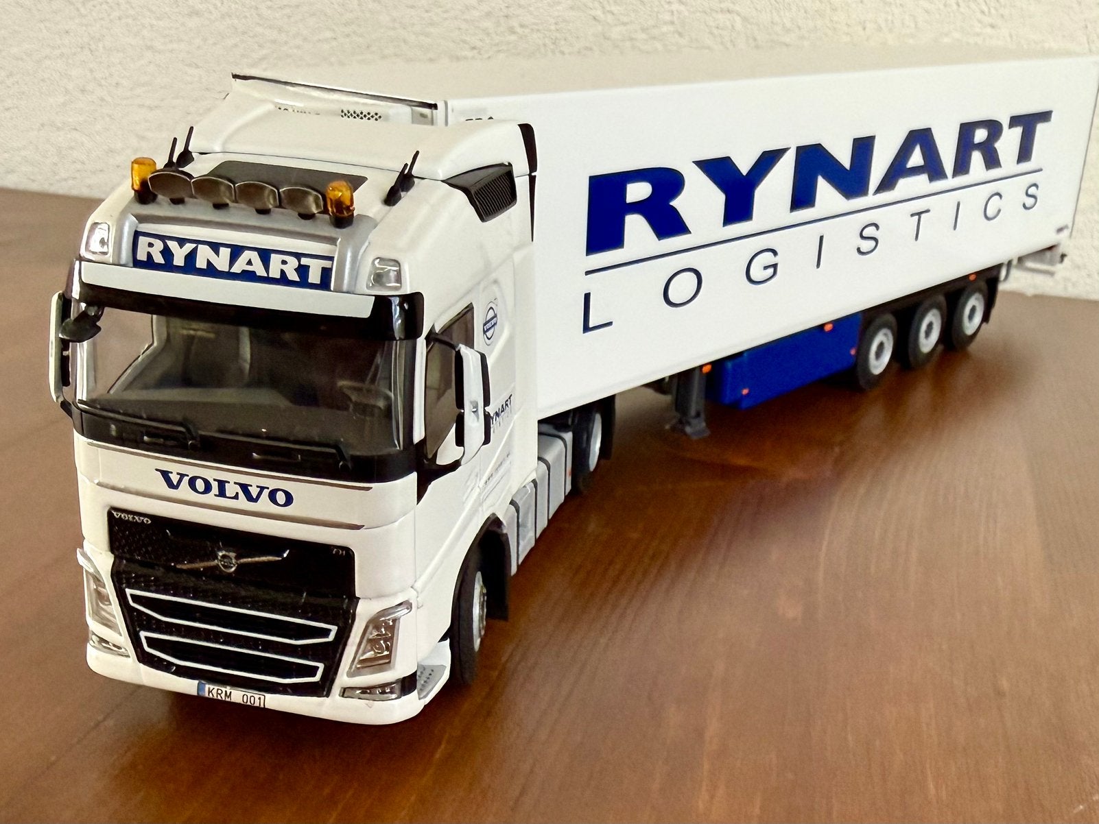 WSI Rynart Trading/ Logistics VOLVO FH 4 Globetrotter, Hobby en Vrije tijd, Modelauto's | 1:50, Ophalen of Verzenden, Zo goed als nieuw