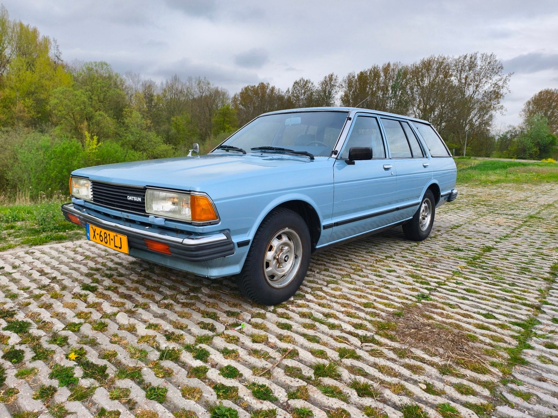 Nissan DATSUN BLUEBIRD 2.0 GL - Belastingvrij! - Diesel - Zu, Overige modellen, 4 cilinders, Blauw, Mistlampen
