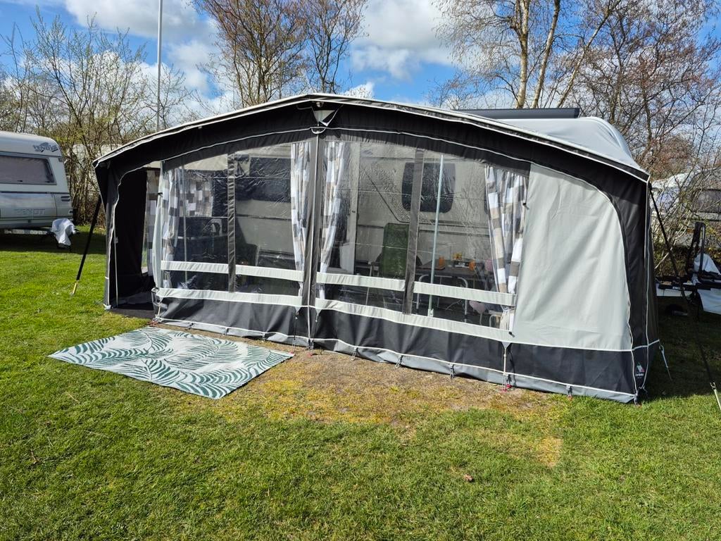 Dorema Octavia voortent maat 15 (1000-1025) met stalen frame, Caravans en Kamperen, Ophalen, Zo goed als nieuw