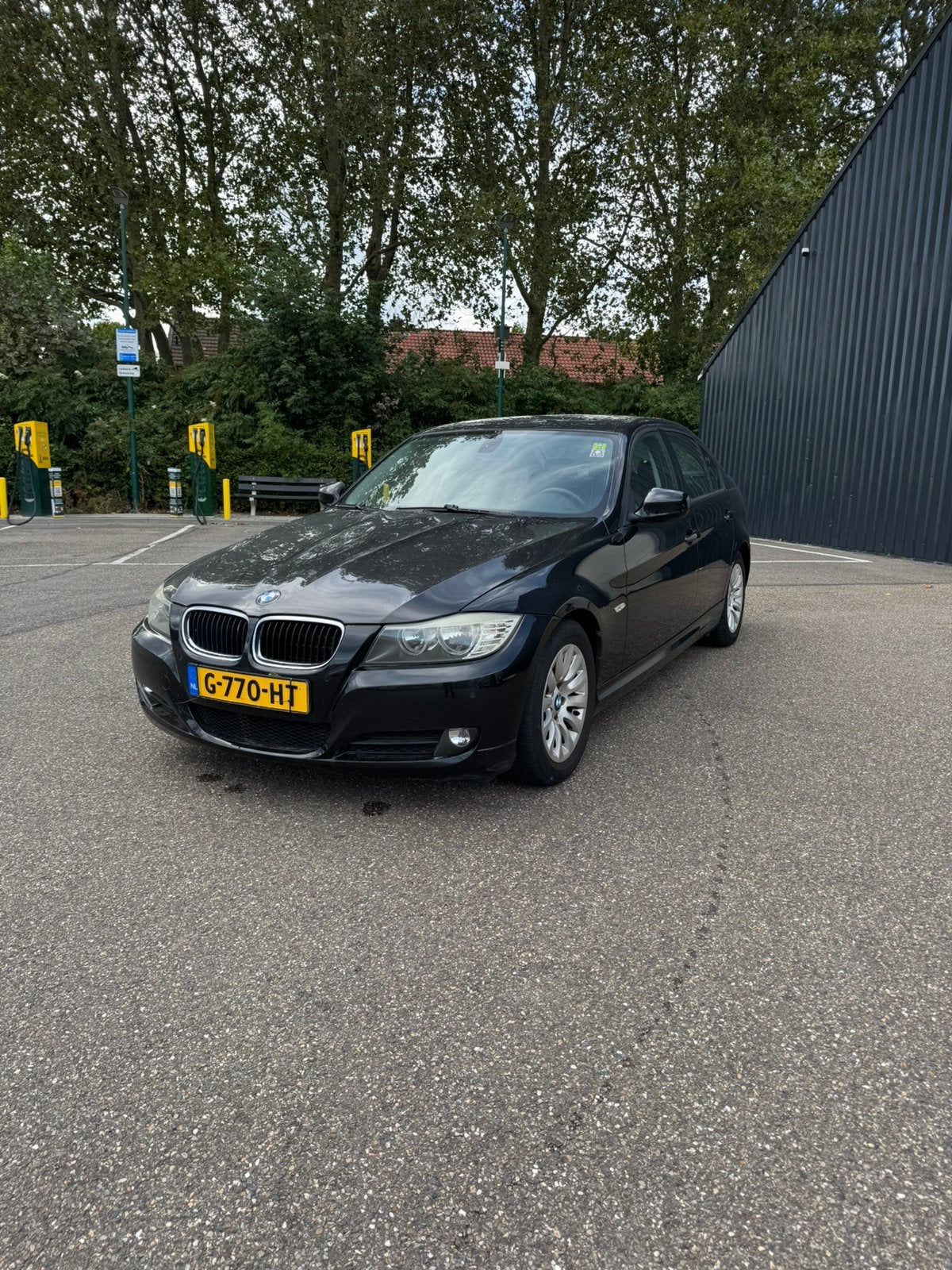 Bmw 320i facelift handgeschakeld 2009, Stof, 4 stoelen, 68 pk, Bedrijf